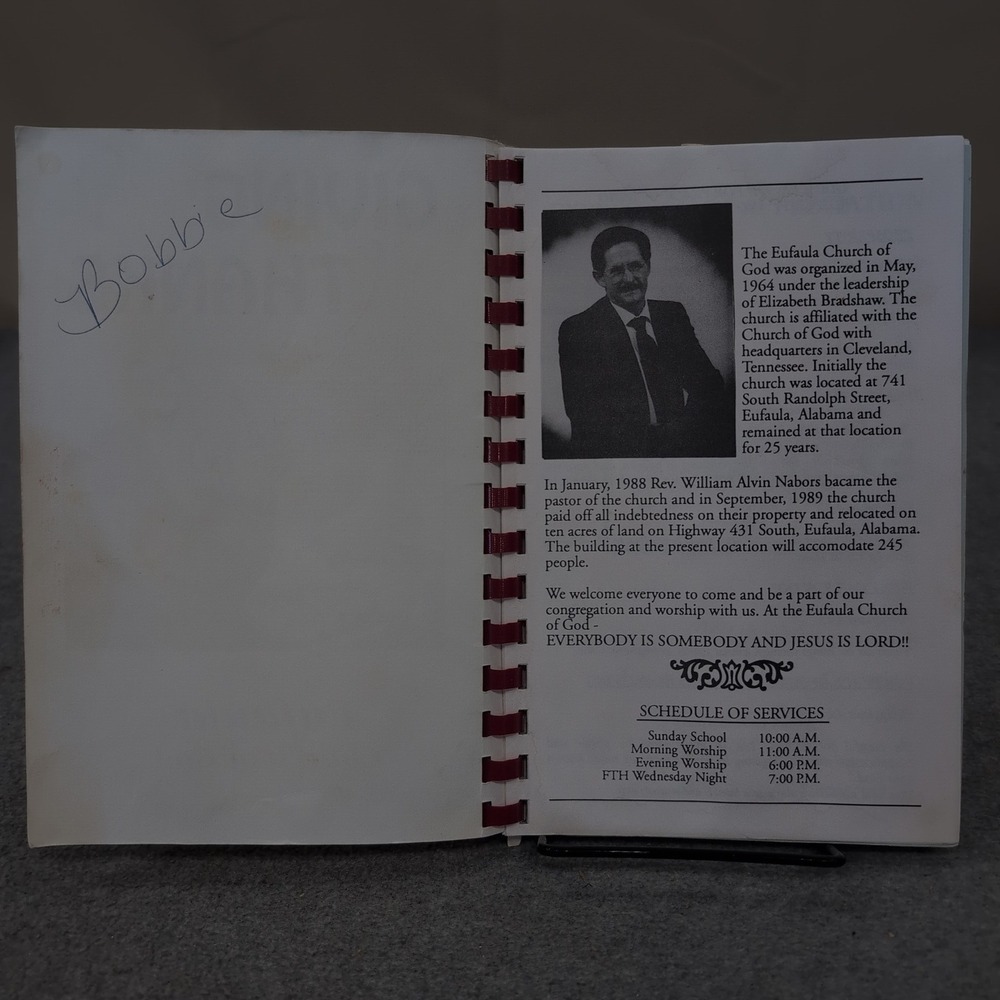 Giving Thanks Eufaula Church of God Alabama Community Cookbook Spiral Bound VG- - Picture 2 of 3